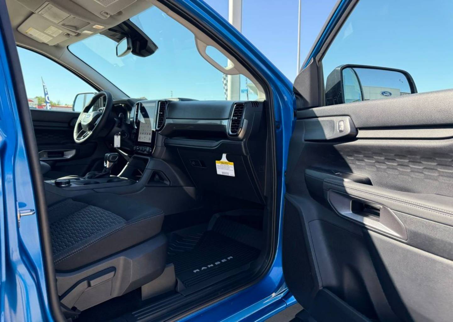 2025 Ford Ranger XLT - Photo 9