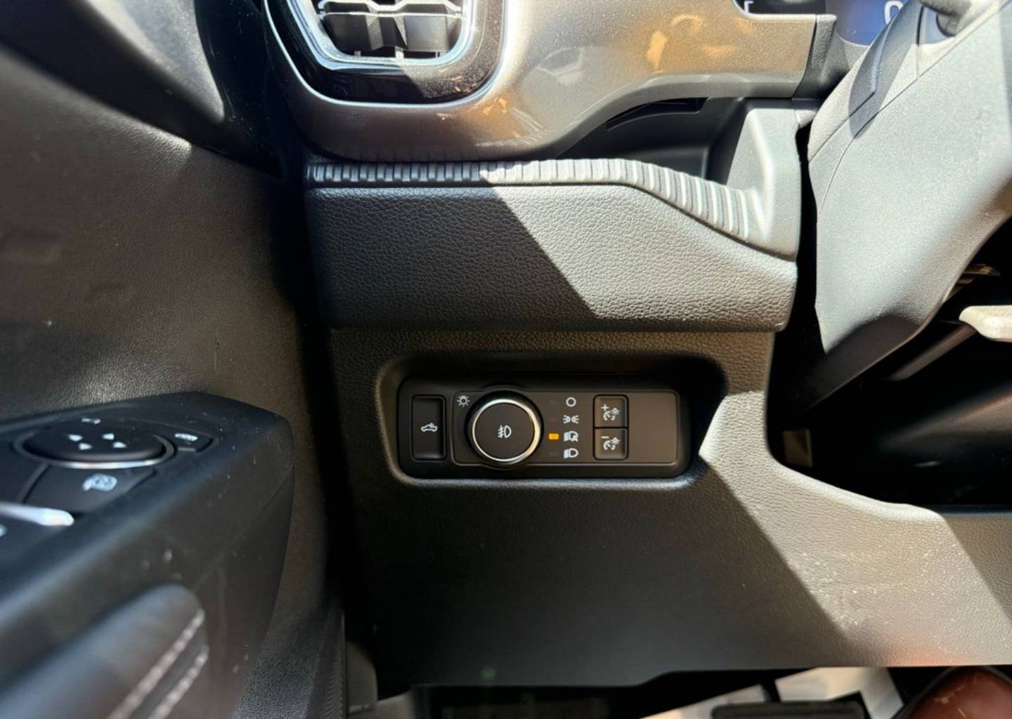 2025 Ford Ranger XLT - Photo 12