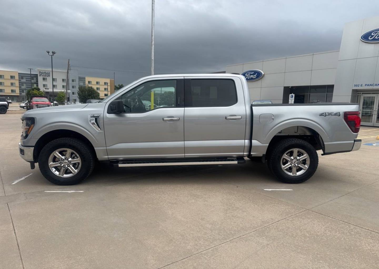 2024 Ford F-150 XLT - Photo 8