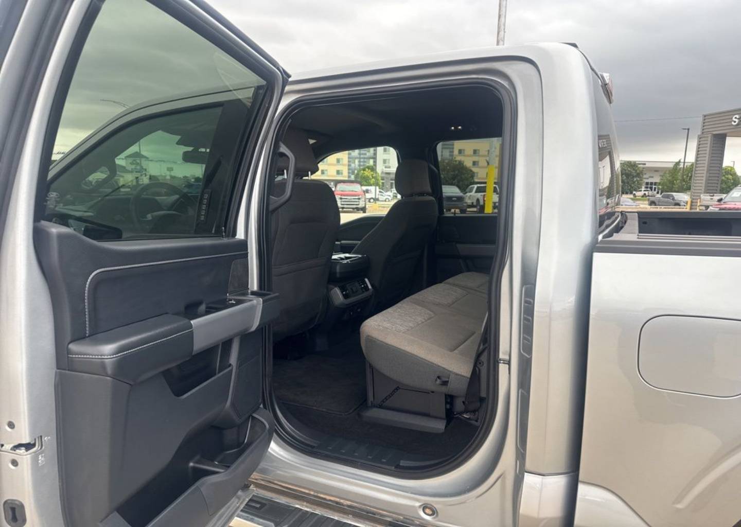 2024 Ford F-150 XLT - Photo 12