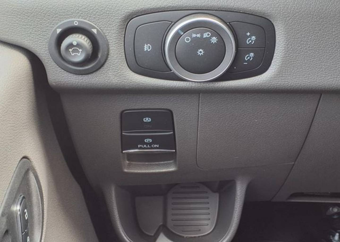 2024 Ford Transit Cutaway Base - Photo 18