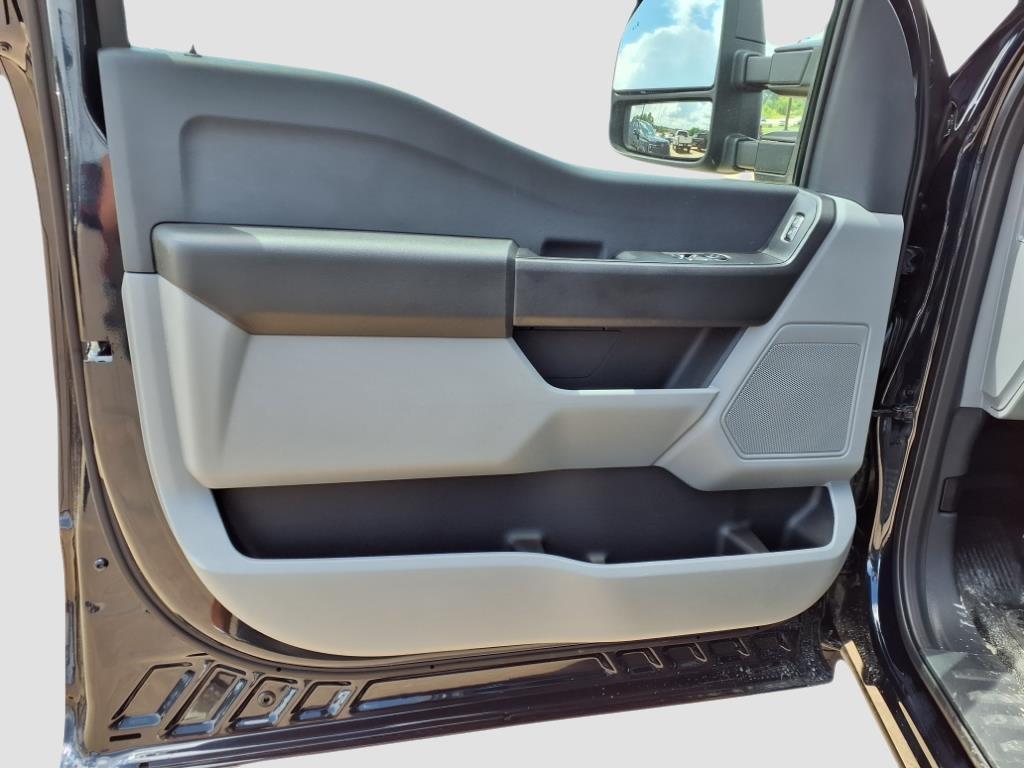 2025 Ford F-250 Super Duty XL - Photo 21