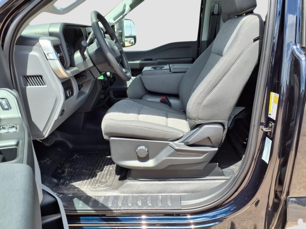 2025 Ford F-250 Super Duty XL - Photo 22