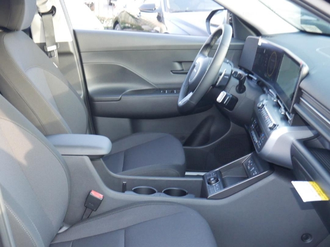 2025 Hyundai Kona EV SEL - Photo 7