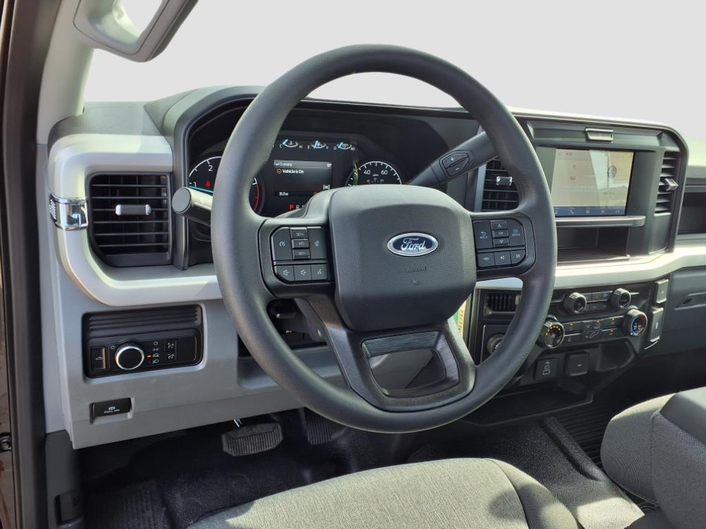 2025 Ford F-250 Super Duty XL - Photo 9