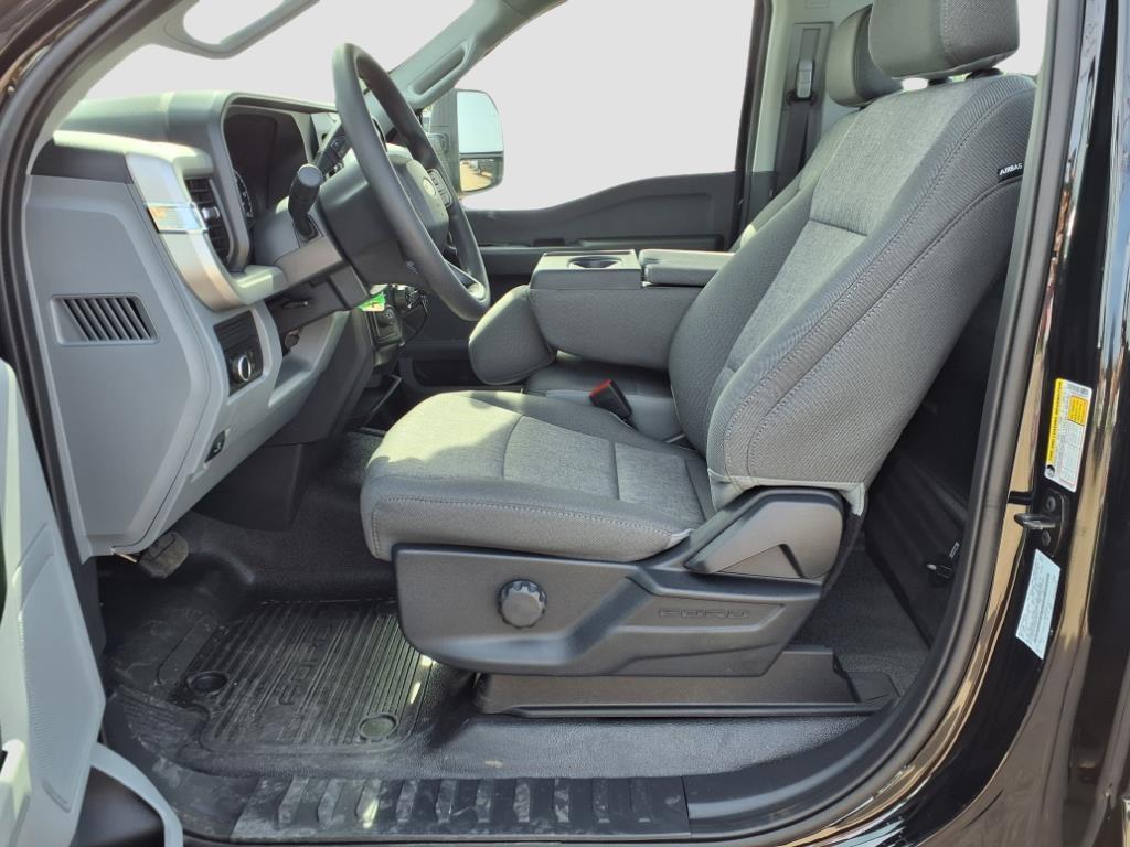2025 Ford F-250 Super Duty XL - Photo 24
