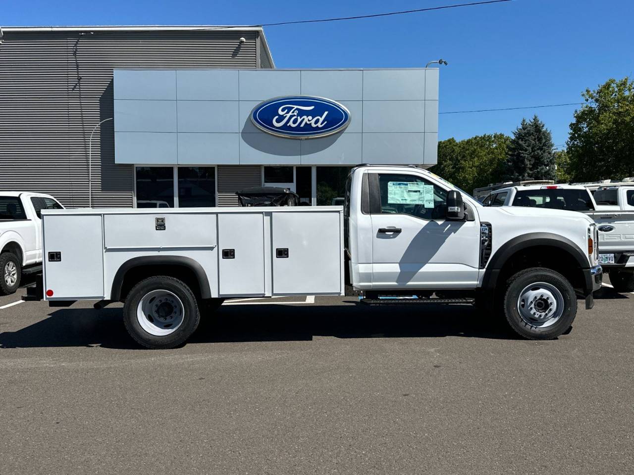 2024 Ford F-600 Super Duty Chassis Cab XL - Photo 7