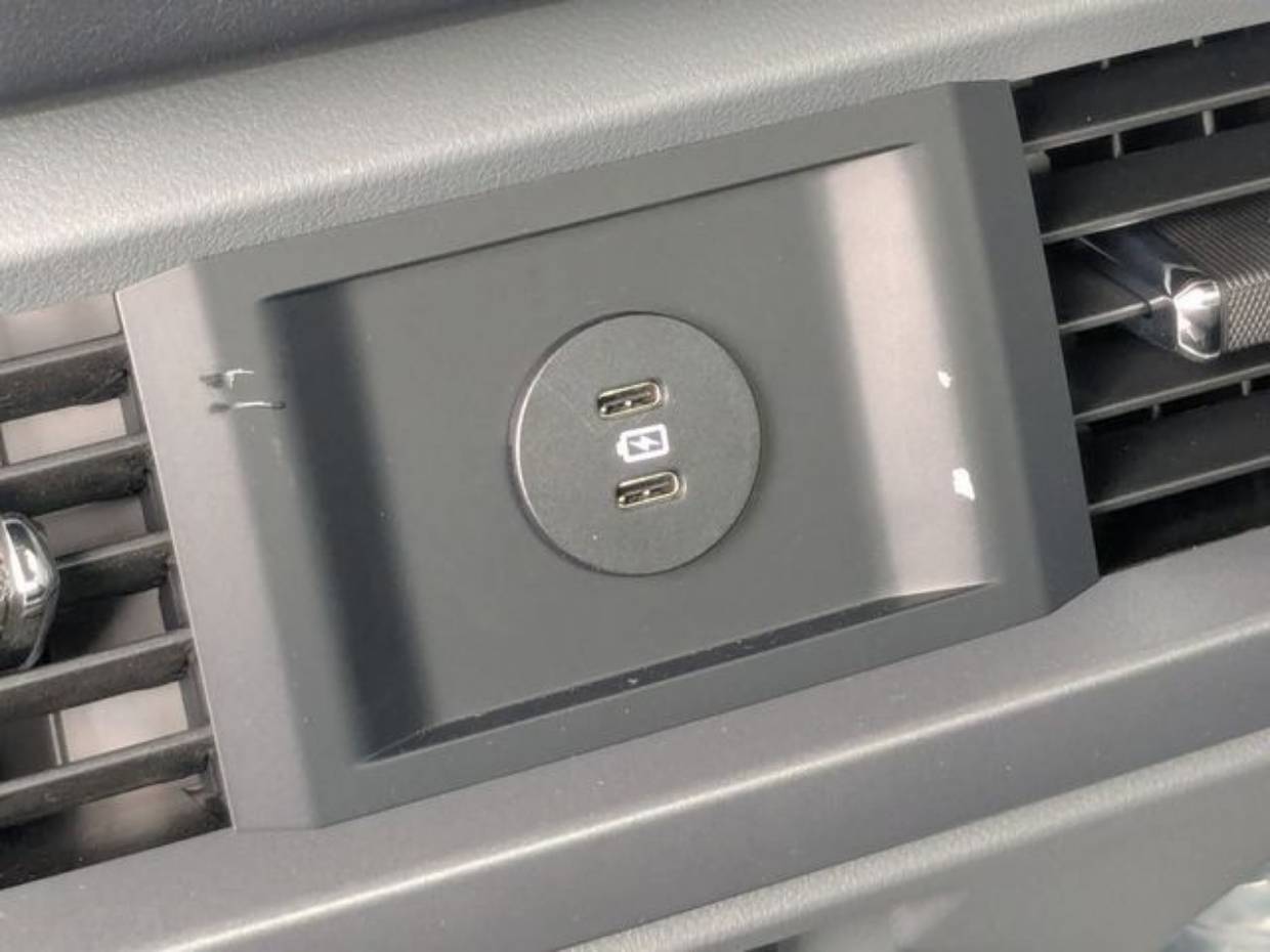 2025 Ford F-150 Lightning Flash - Photo 27