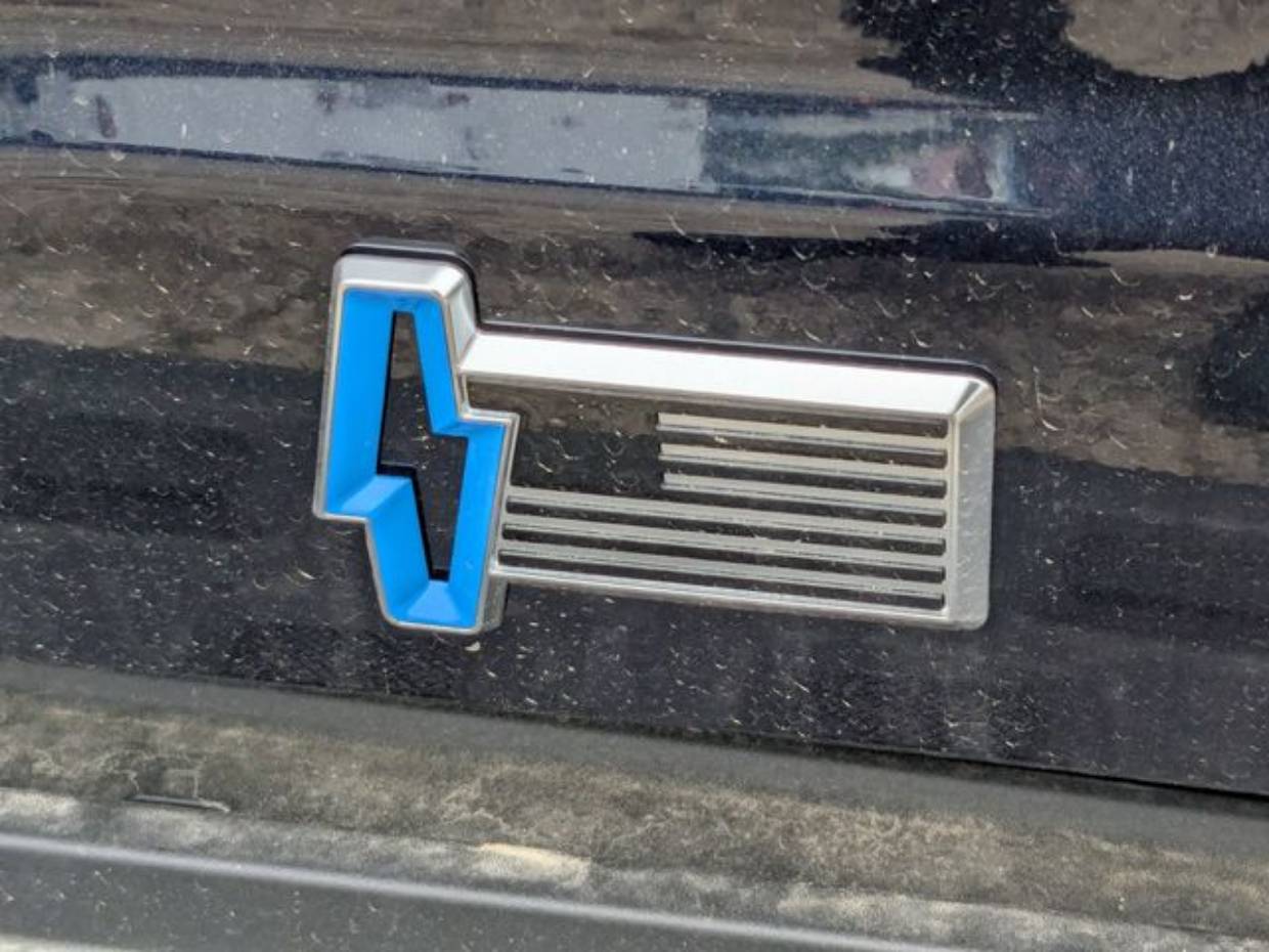 2025 Ford F-150 Lightning Flash - Photo 29
