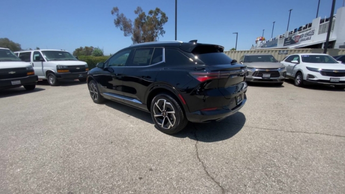 2025 Chevrolet Equinox EV 1LT - Photo 6