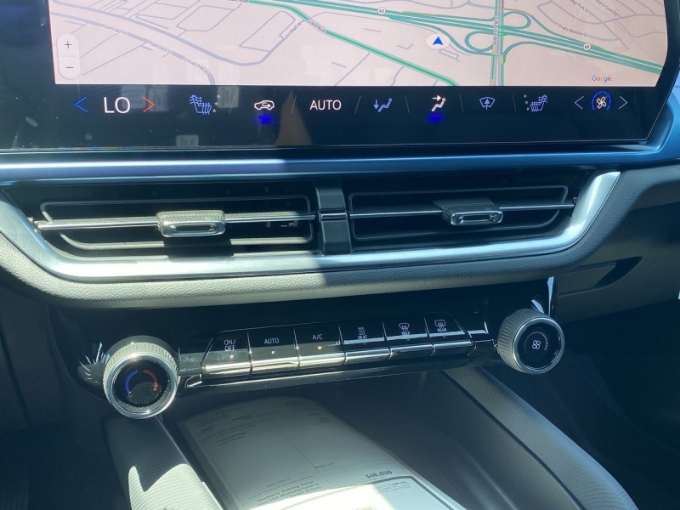2025 Chevrolet Equinox EV 1LT - Photo 17