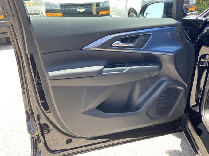2025 Chevrolet Equinox EV 1LT - Photo 21