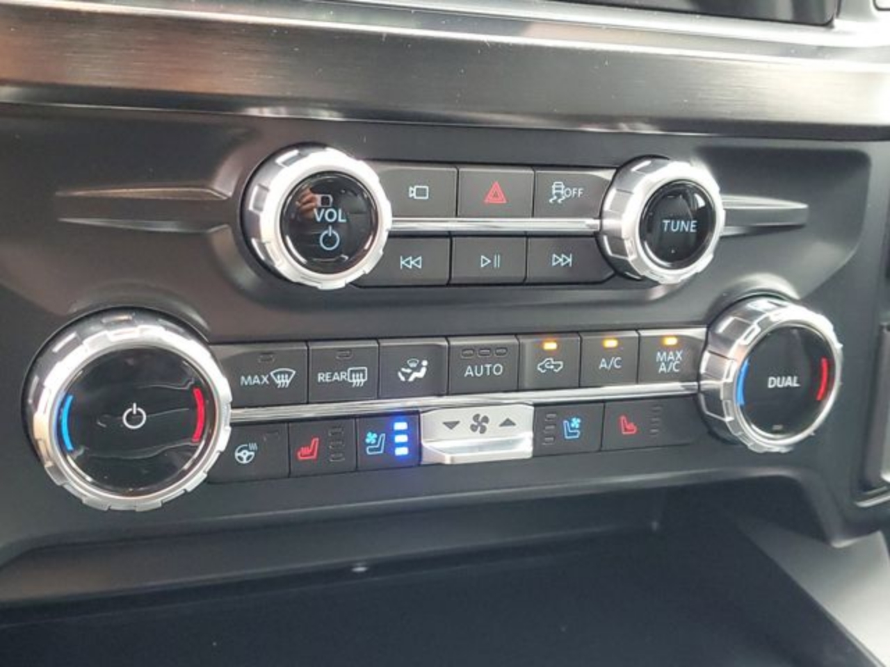 2025 Ford F-350 Super Duty Lariat - Photo 16