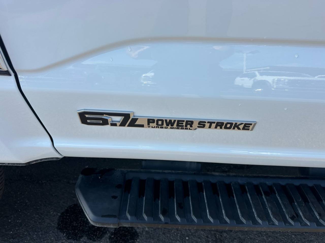 2025 Ford F-350 Super Duty Chassis Cab XL - Photo 17