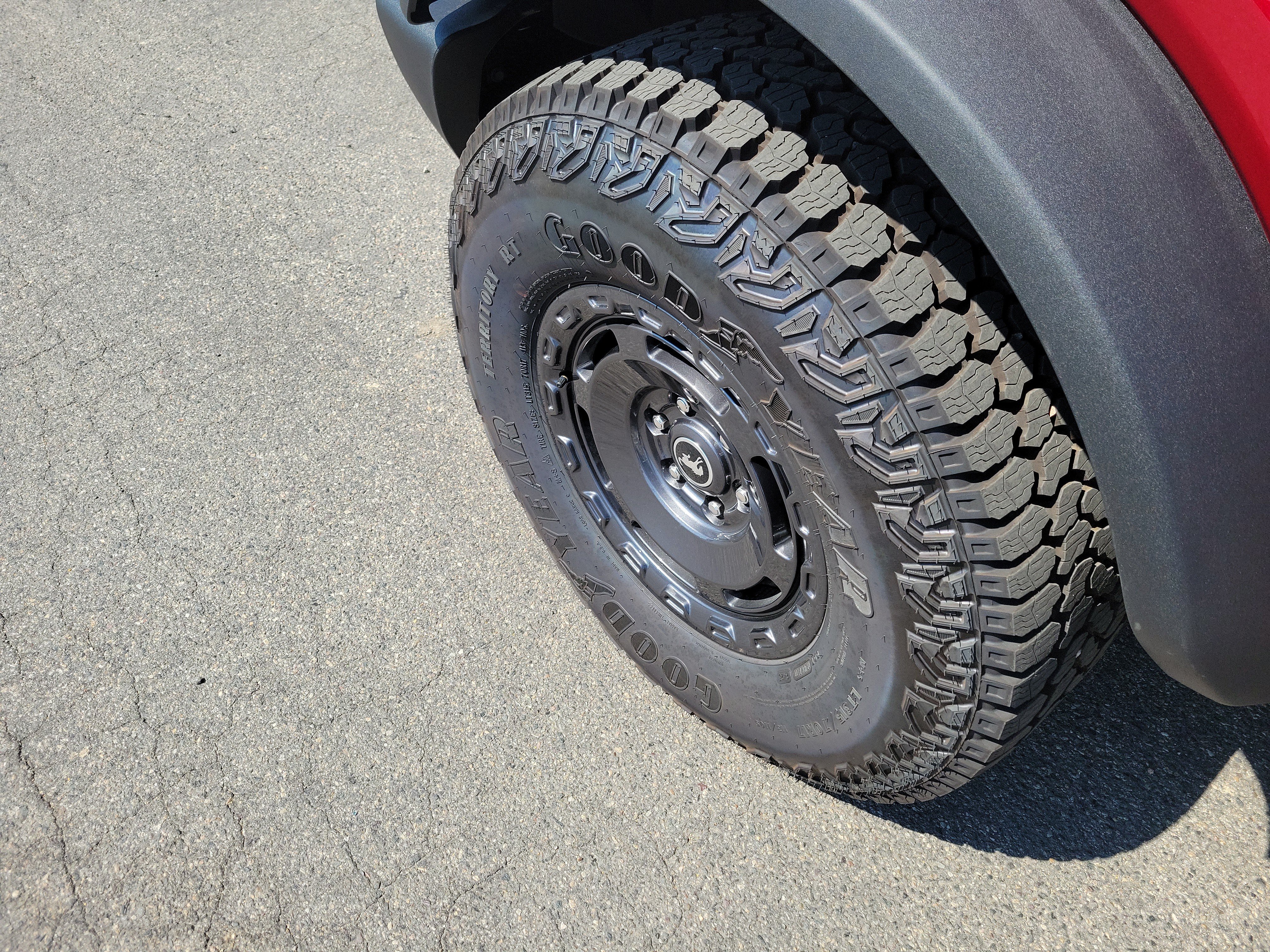 2025 Ford Bronco 4-Door Base - Photo 8