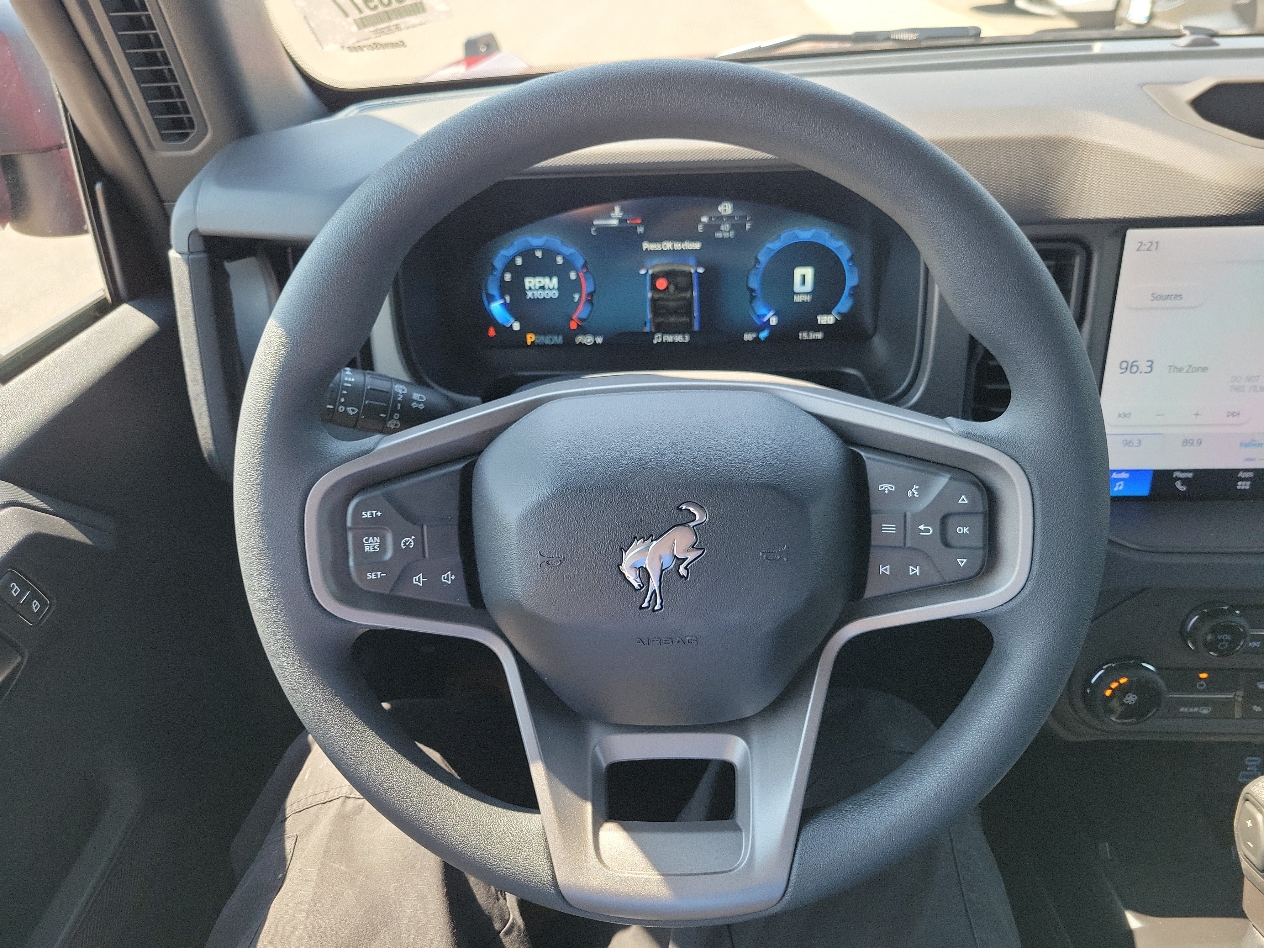2025 Ford Bronco 4-Door Base - Photo 19