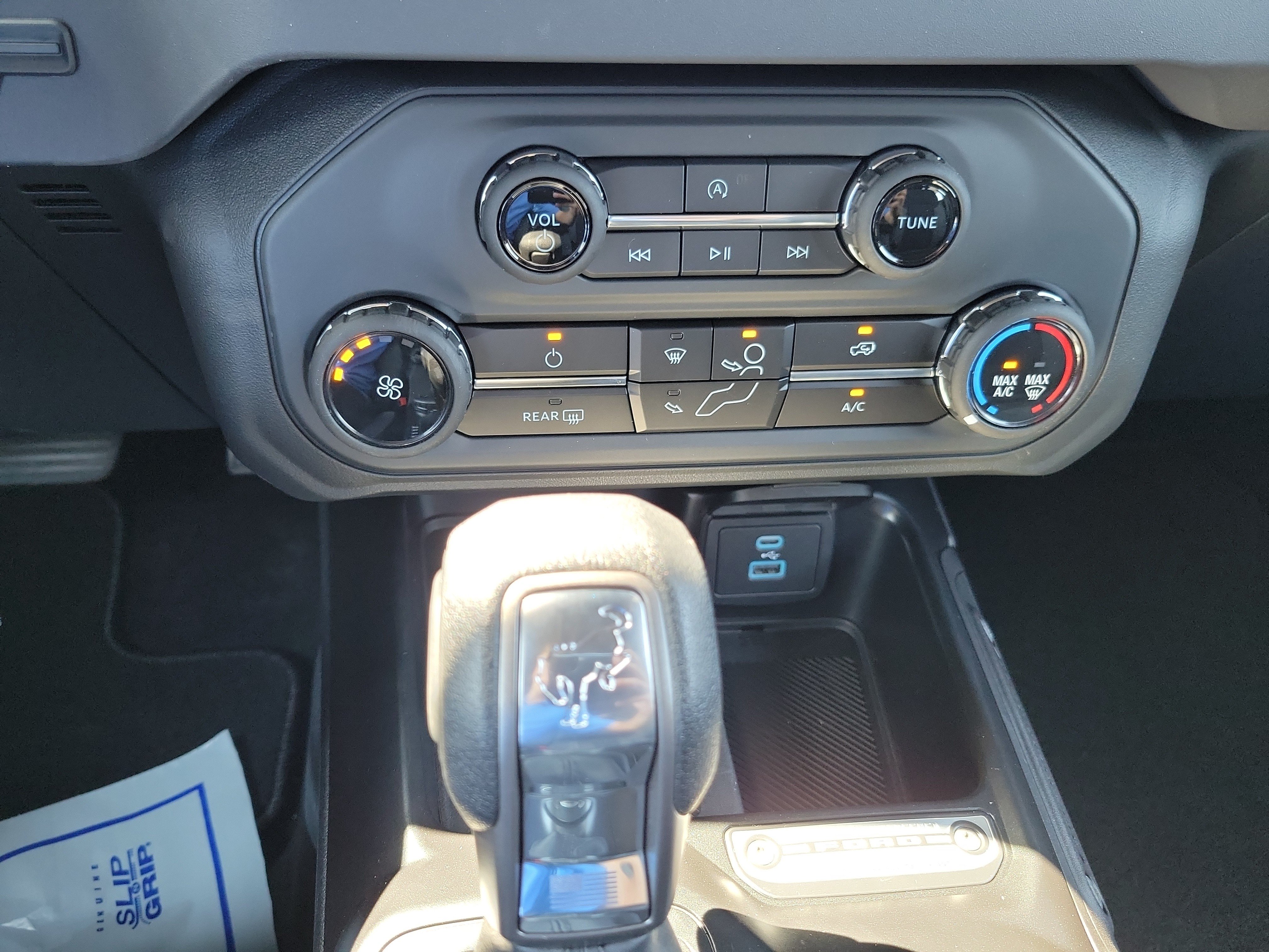 2025 Ford Bronco 4-Door Base - Photo 22