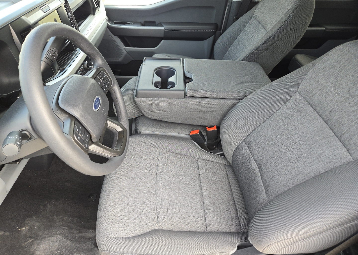 2026 Ford F-250 Super Duty XL - Photo 8