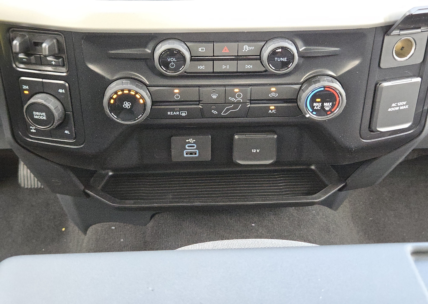 2026 Ford F-250 Super Duty XL - Photo 13