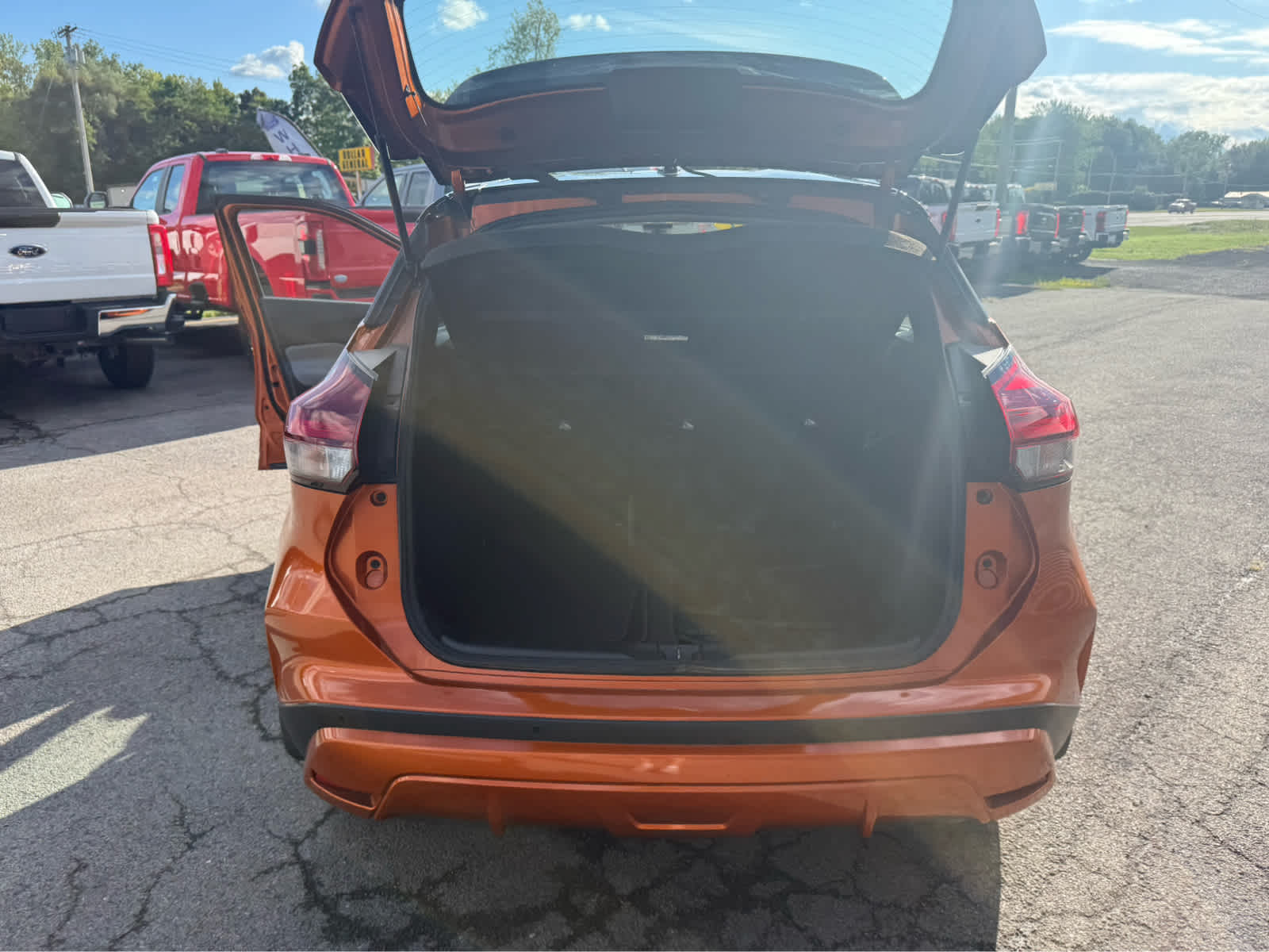 2024 Nissan Kicks SR - Photo 14