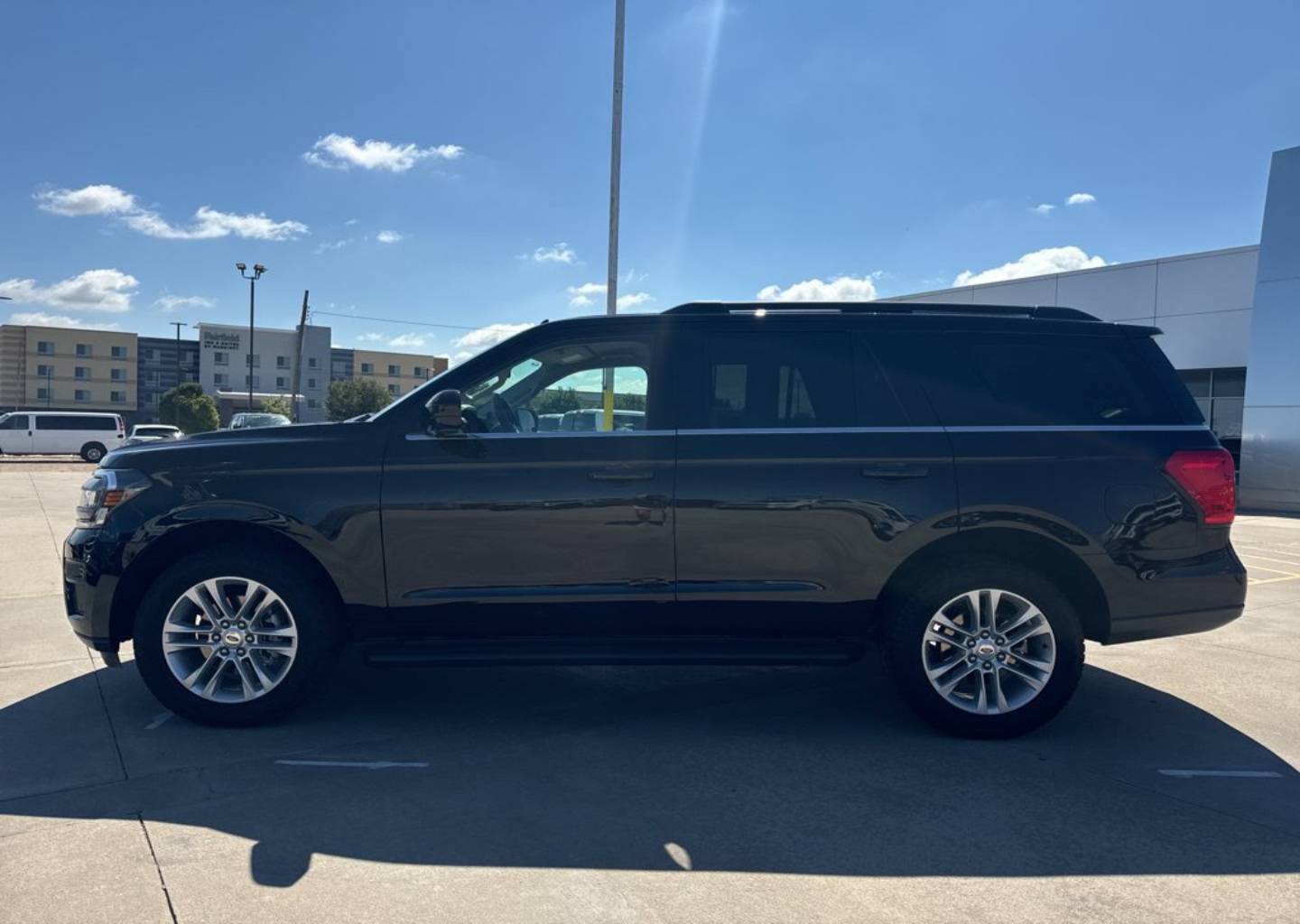 2024 Ford Expedition XLT - Photo 8