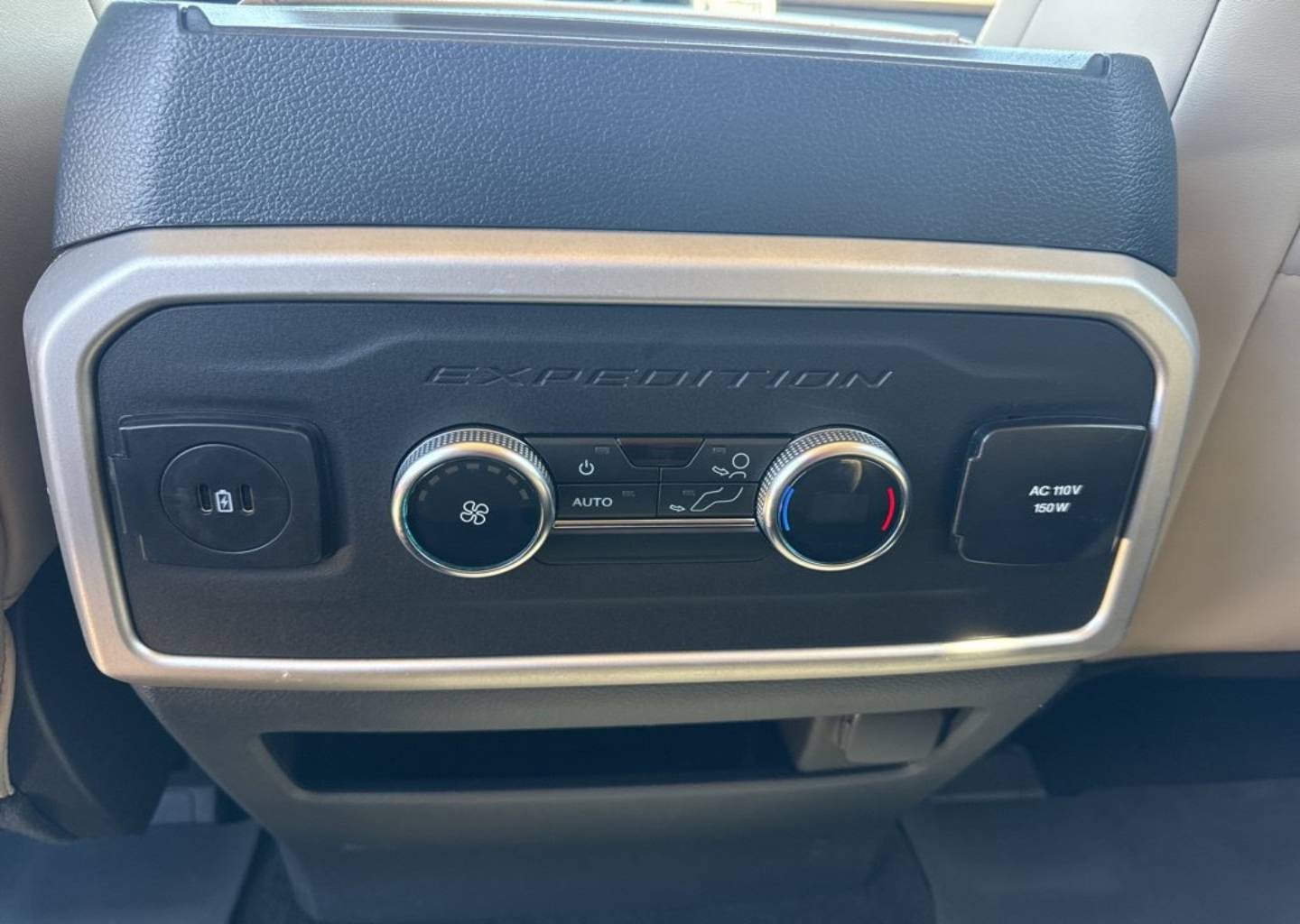 2024 Ford Expedition XLT - Photo 14