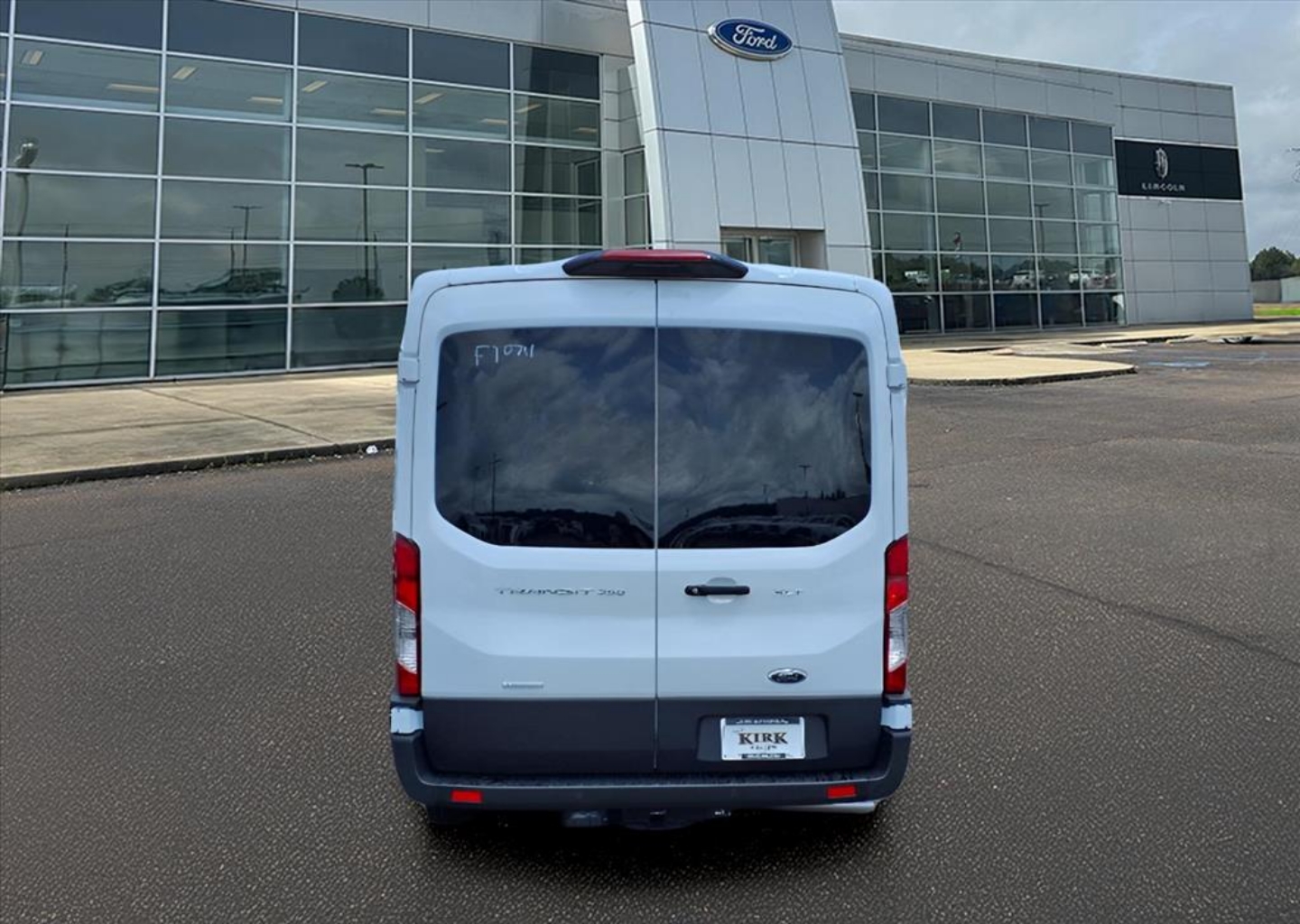 2025 Ford Transit Passenger Van XLT - Photo 7