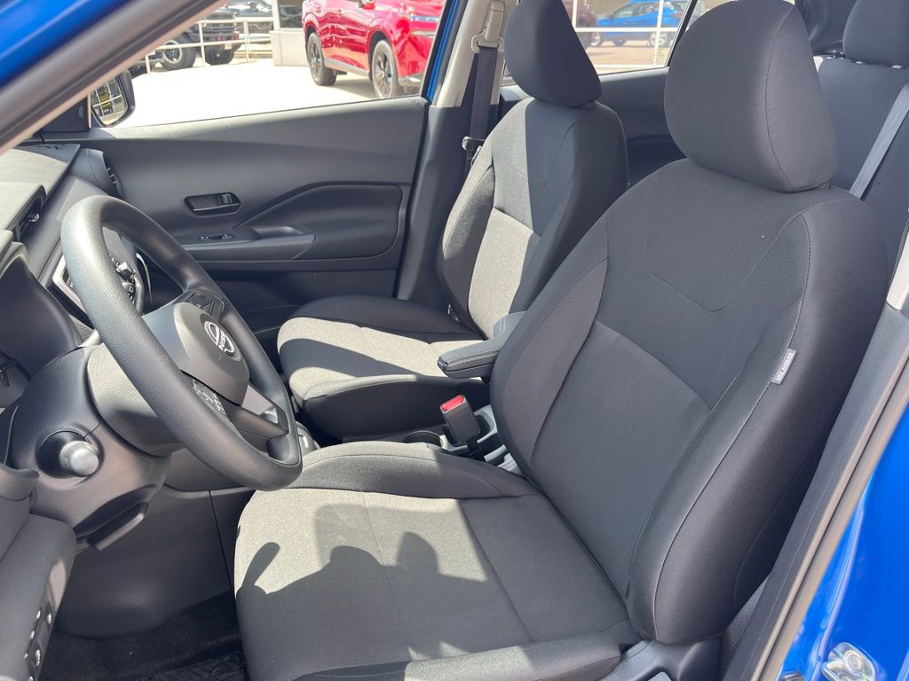 2025 Nissan KICKS PLAY Base - Photo 12