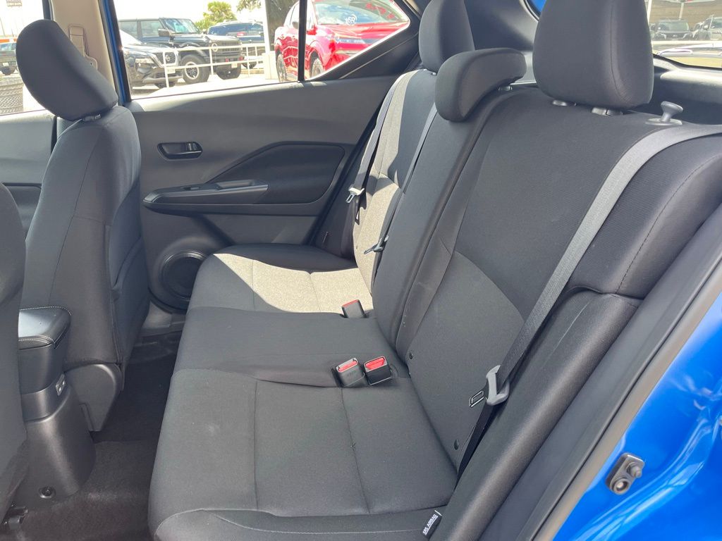 2025 Nissan KICKS PLAY Base - Photo 13