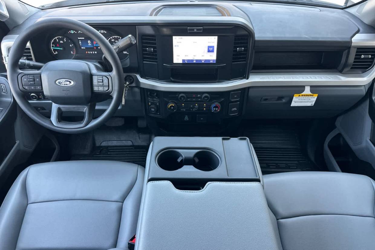 2026 Ford F-550 Super Duty Chassis Cab XL - Photo 11