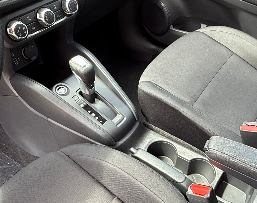 2025 Nissan KICKS PLAY Base - Photo 13