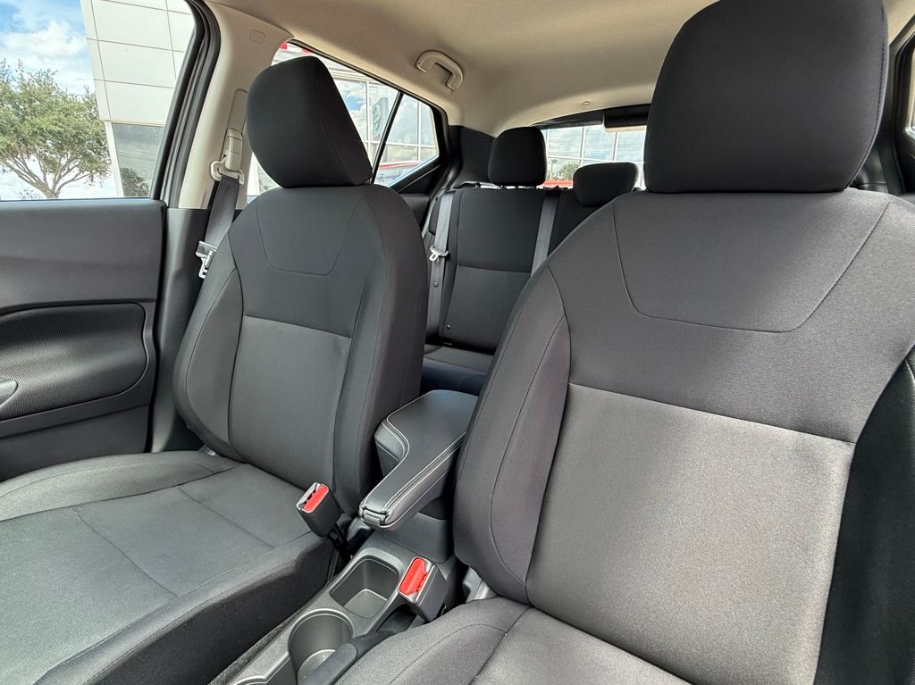 2025 Nissan KICKS PLAY Base - Photo 14