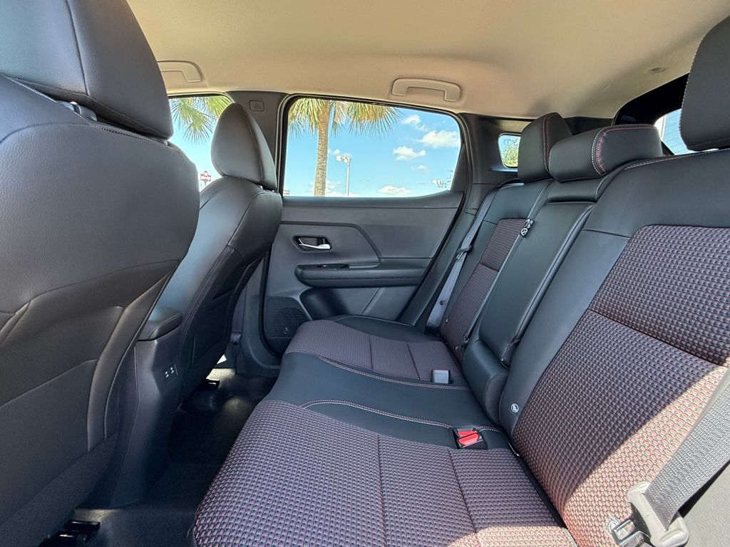 2026 Nissan KICKS SR - Photo 16