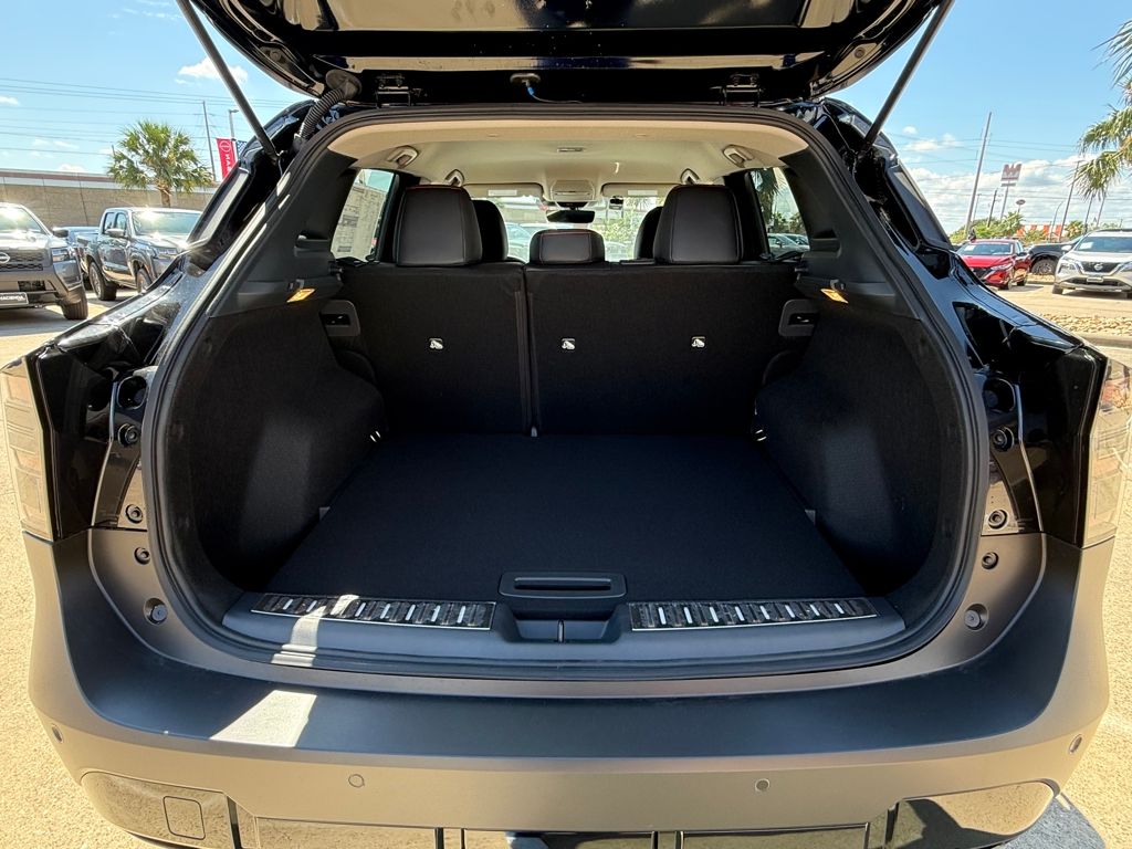 2026 Nissan KICKS SR - Photo 17