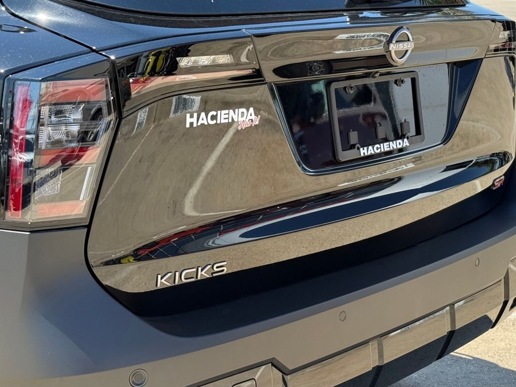 2026 Nissan KICKS SR - Photo 20