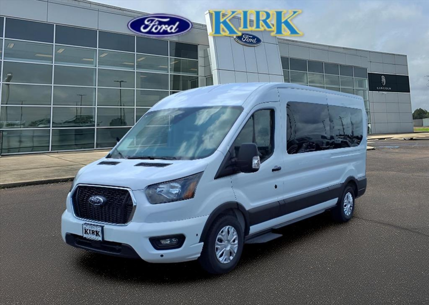 2025 Ford Transit Passenger Van XLT - Photo 20