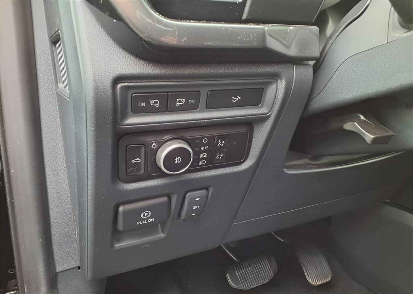 2023 Ford F-150 XLT - Photo 9