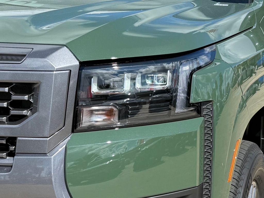 2026 Nissan Frontier SV - Photo 8