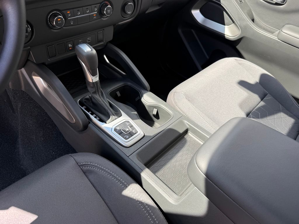 2026 Nissan Frontier SV - Photo 13