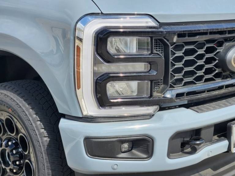 2026 Ford F-250 Super Duty Lariat - Photo 6