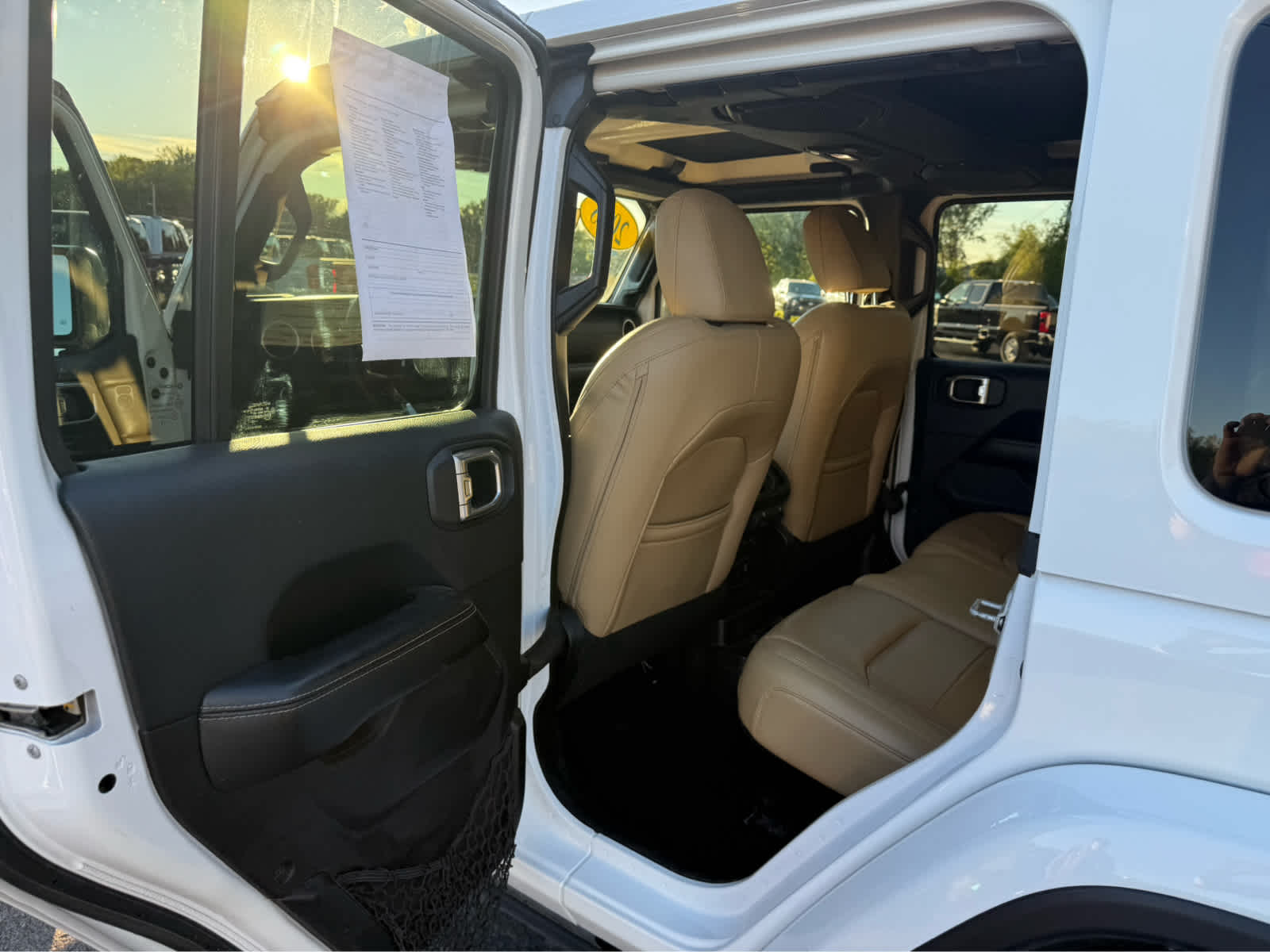 2018 Jeep All-New Wrangler Unlimited Sahara - Photo 16