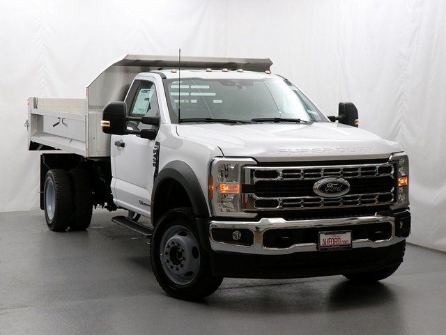 2025 Ford F-450 Super Duty Chassis Cab