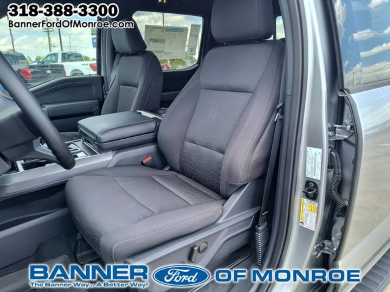 2025 Ford F-150 XLT - Photo 9