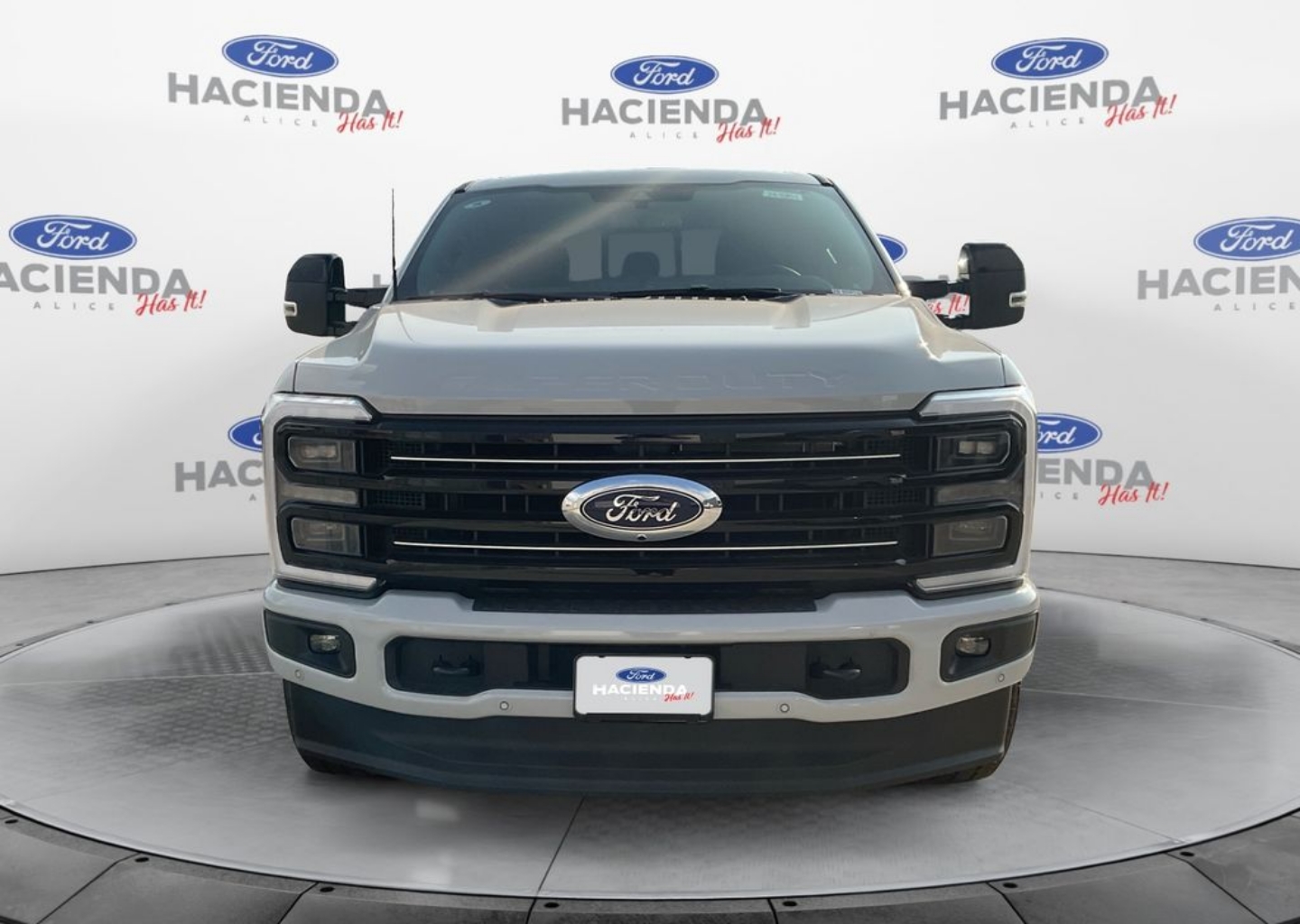 2026 Ford F-250 Super Duty Platinum - Photo 8