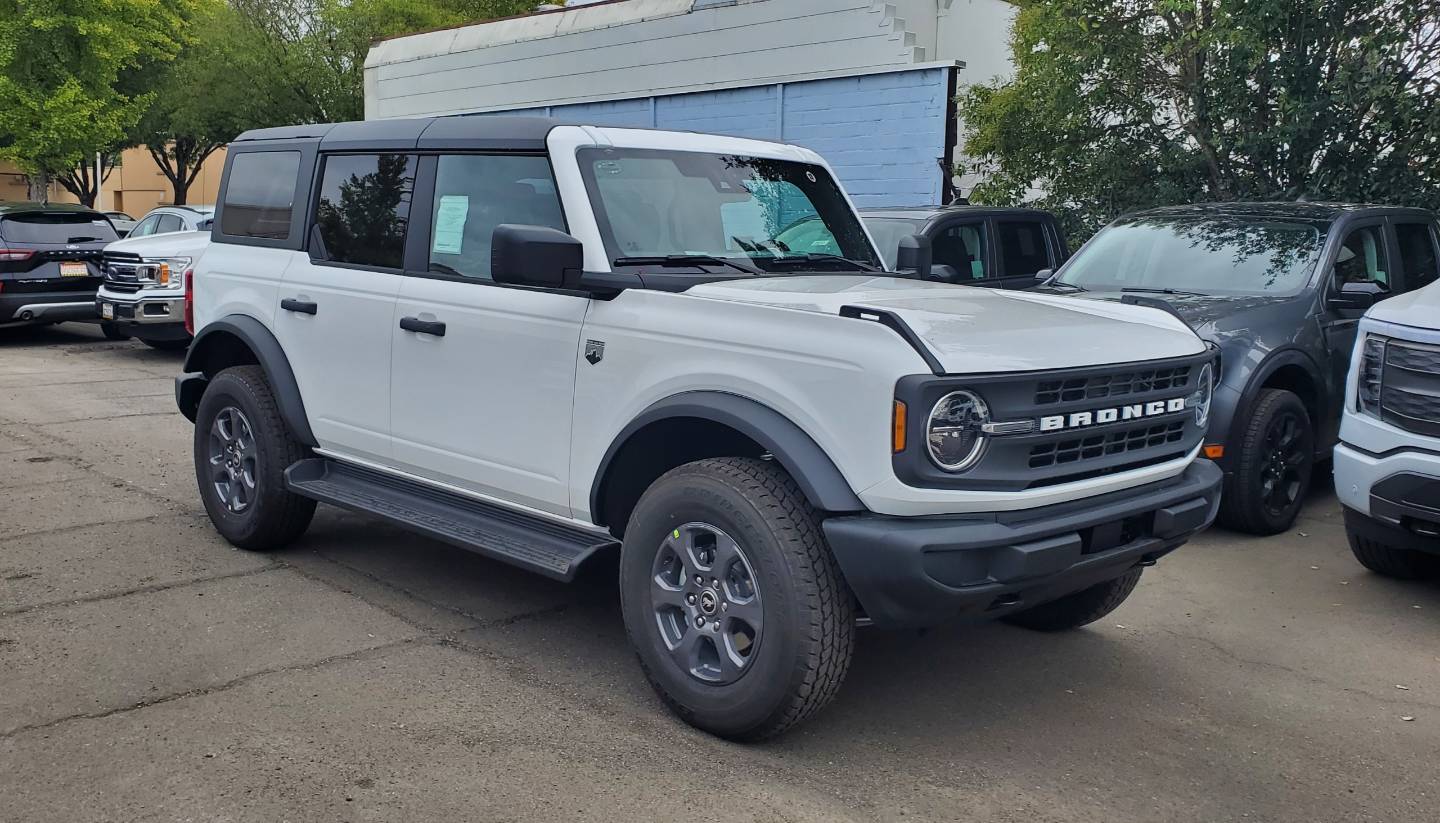 2025 Ford Bronco 4-Door