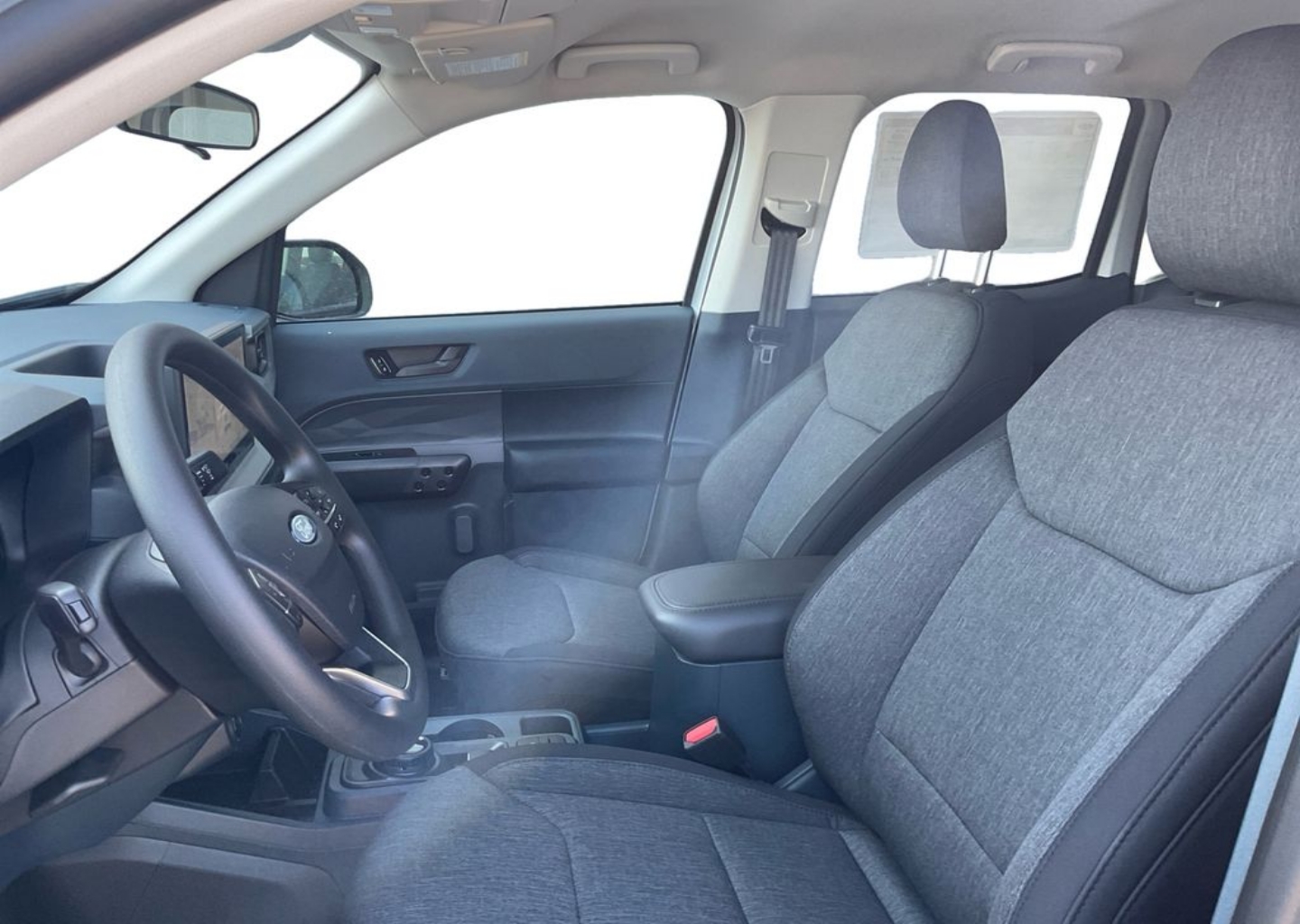 2025 Ford Maverick XLT - Photo 9
