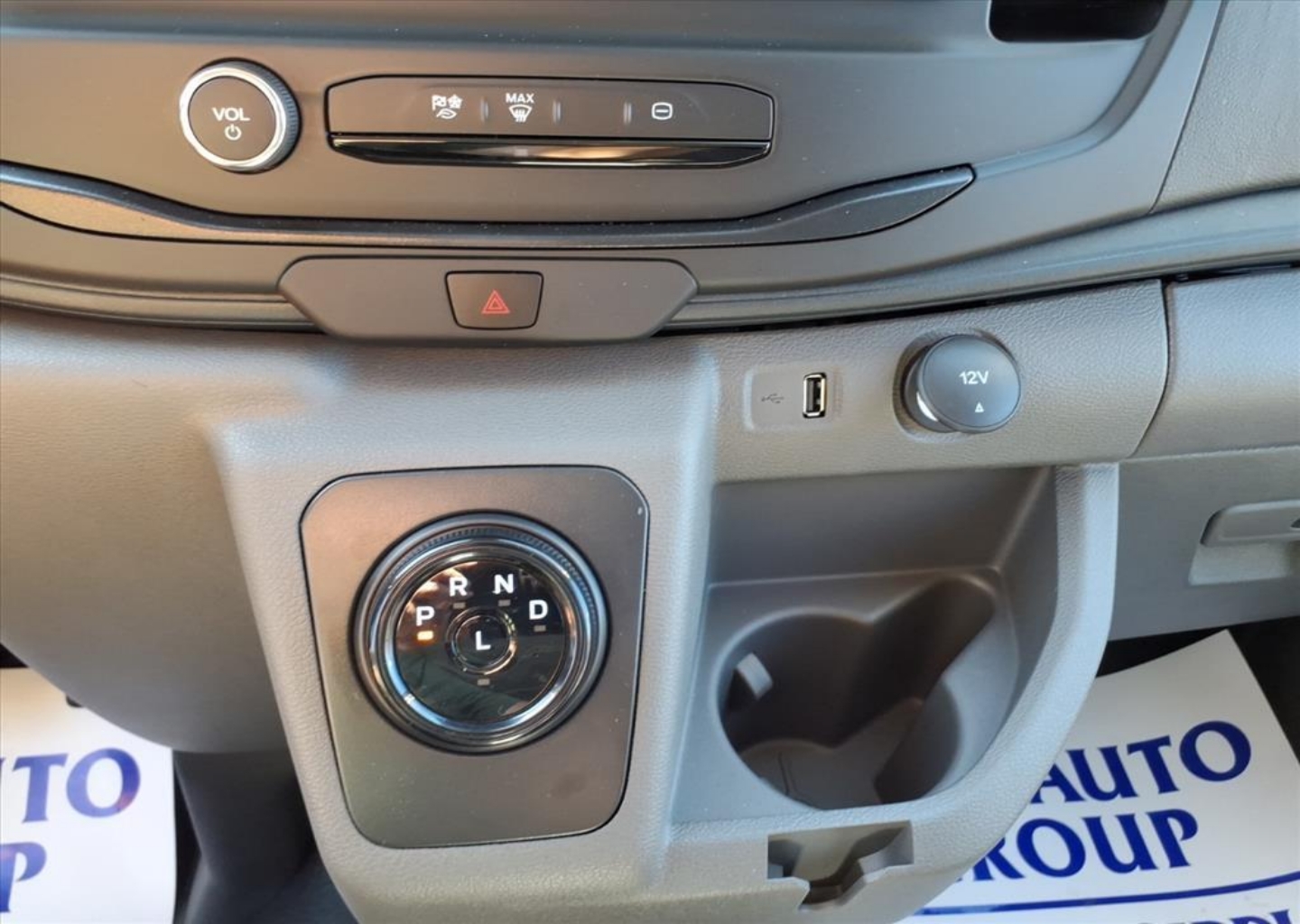 2025 Ford E-Transit Cargo Van Base - Photo 22