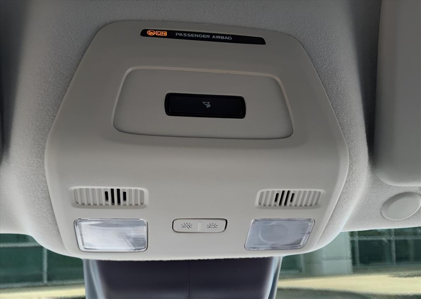 2025 Ford E-Transit Cargo Van Base - Photo 23