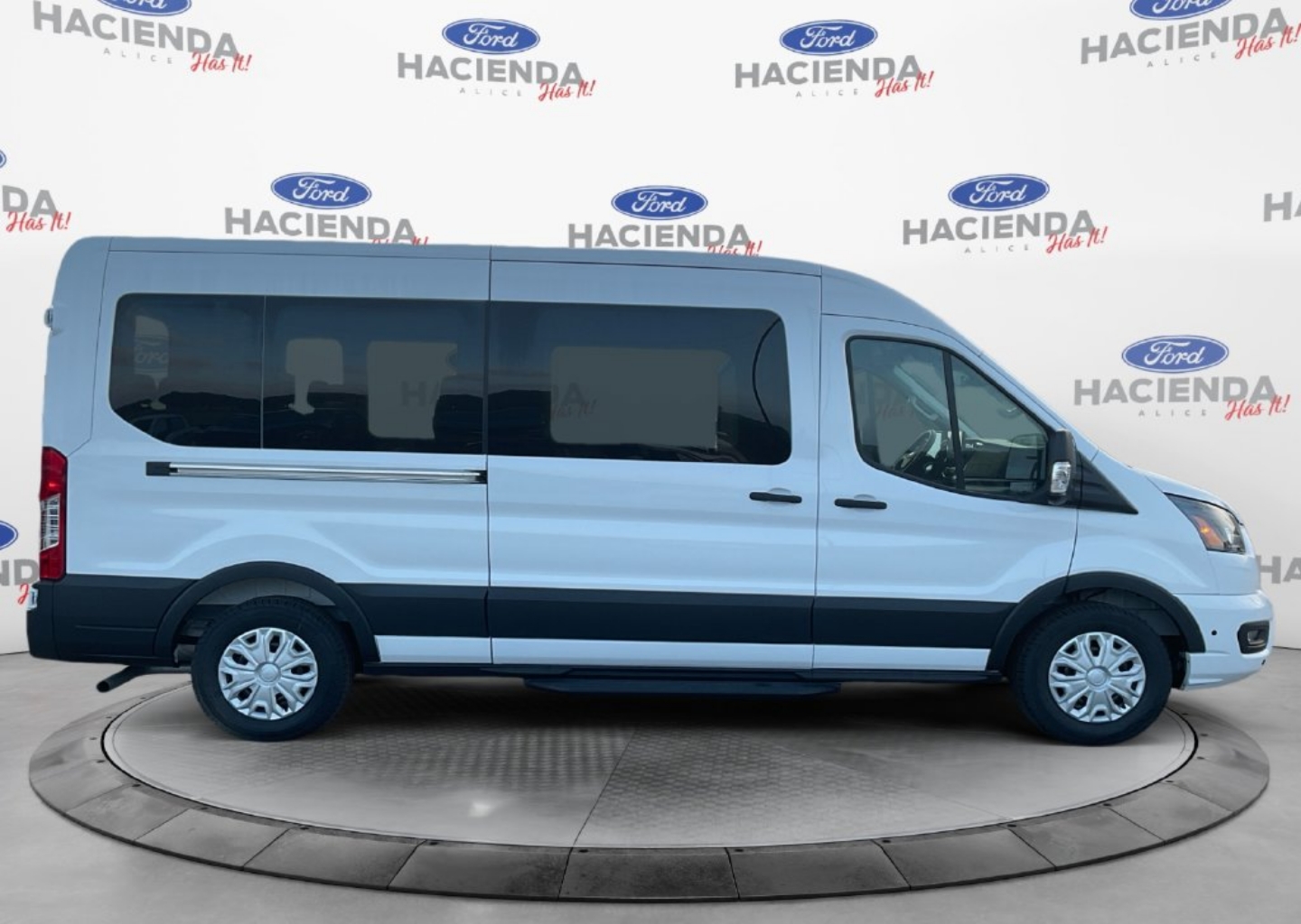 2025 Ford Transit Passenger Van XLT - Photo 6