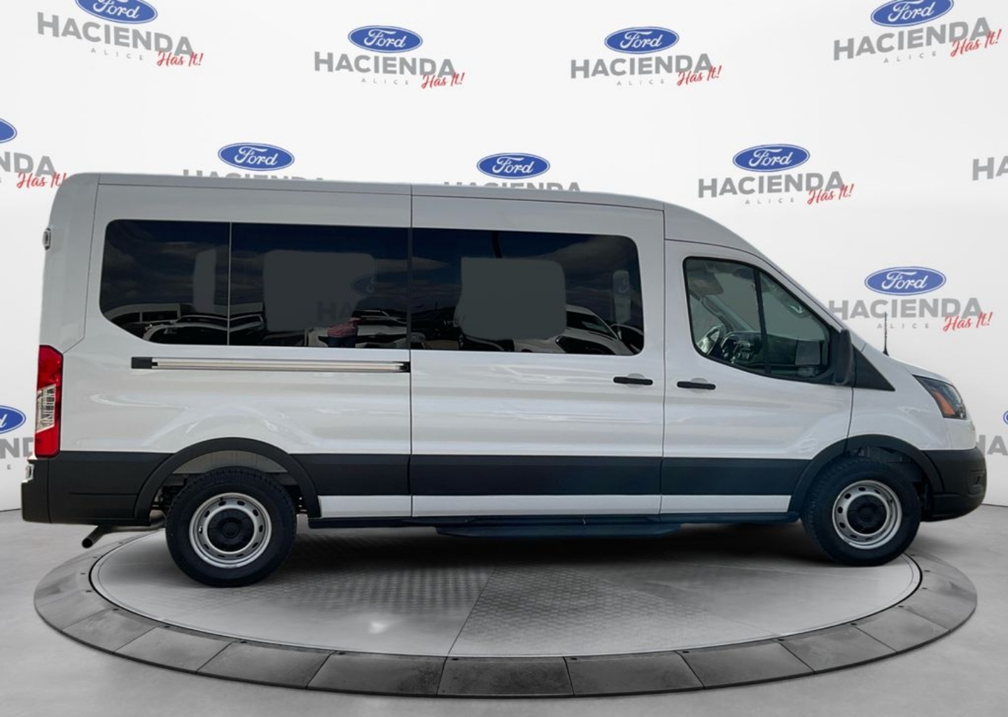 2025 Ford Transit Passenger Van XL - Photo 6